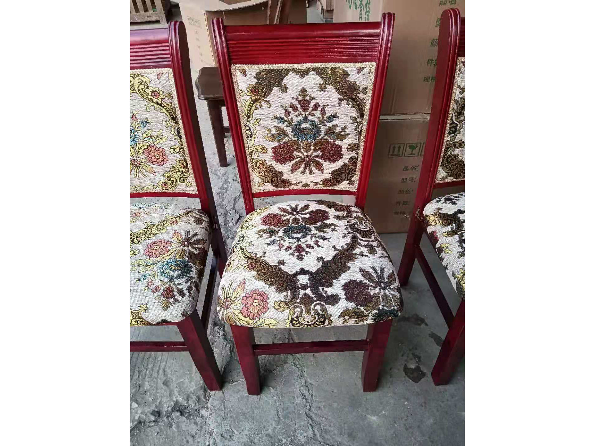 餐桌成品1